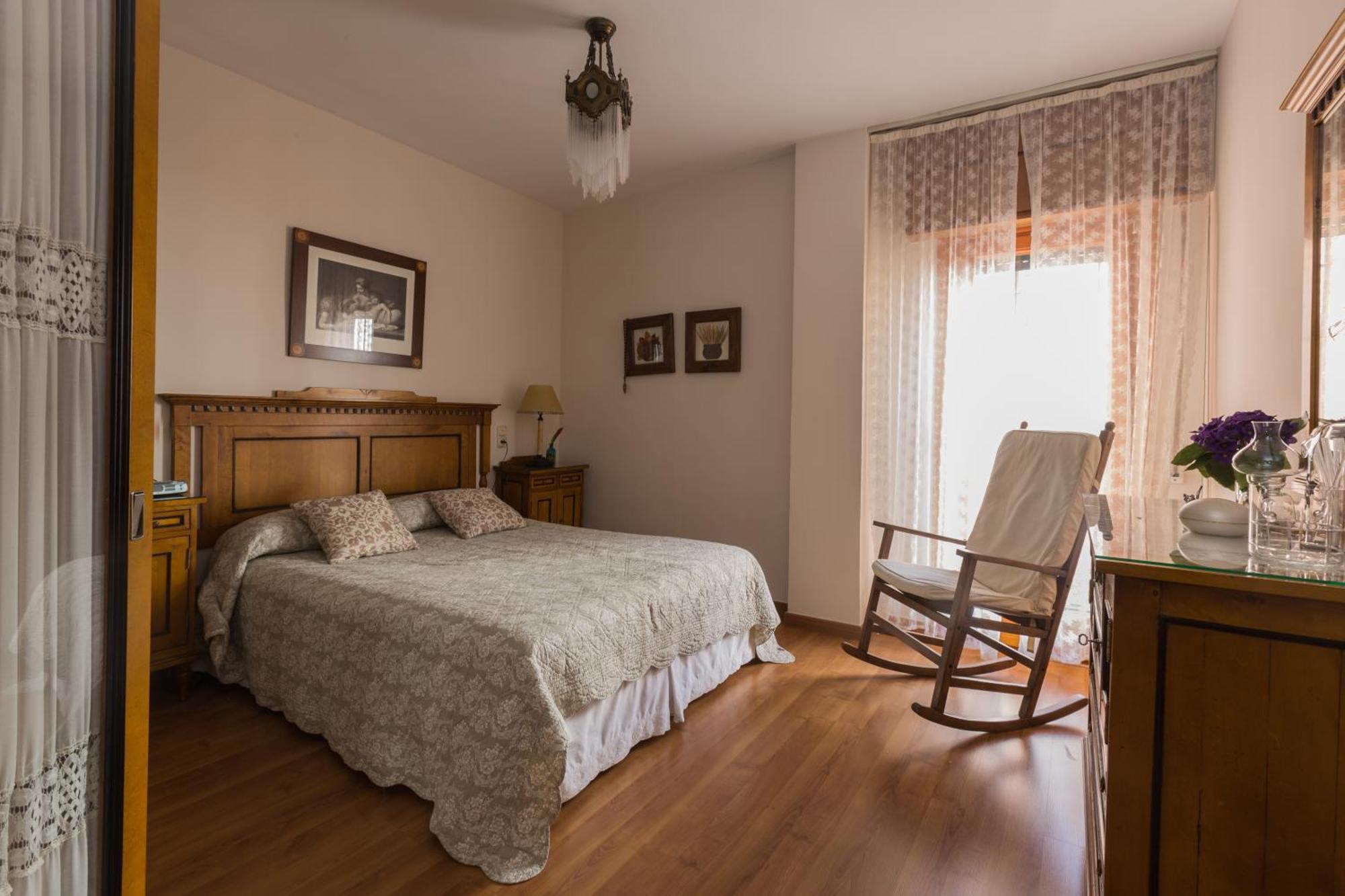 Gracia Suites - Centro Y Confort Con Parking Gratis 格拉纳达 外观 照片